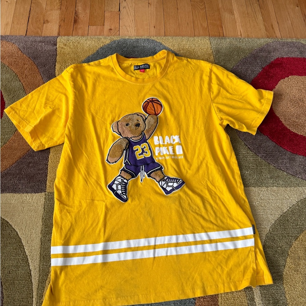 Black Pike Teddy Bear Yellow Tee Shirt Lakers Basketball 23 Jersey Men’s 2XL